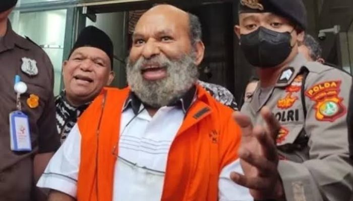 KPK Bongkar Biaya Makan Lukas Capai Rp 1 M/Hari dari APBD