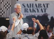 Bukan Jokowi, Kemeja Garis Hitam Putih Ganjar Usulan FX Rudy