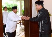 Diam Saat Rocky Gerung Hina Jokowi, Pendukung Prabowo Disebut Hanya Peduli Kekuasaan