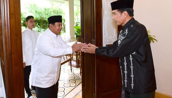 Diam Saat Rocky Gerung Hina Jokowi, Pendukung Prabowo Disebut Hanya Peduli Kekuasaan