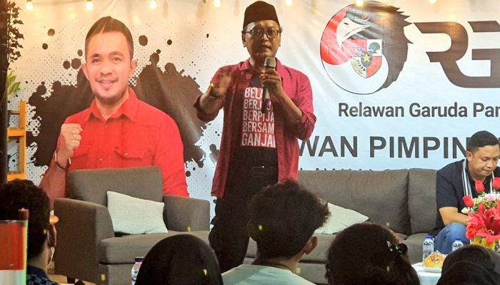 Guntur Romli Bongkar Cara Jahat Kubu Anies Permainkan Yenny Wahid