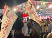 Buktikan Ke-Madura-annya, Mahfud MD Kenalkan diri dengan Bahasa dan Lagu Madura di depan Ribuan Jamaah