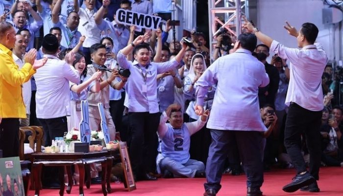 Bukan Gemoy atau Gibran, Jokowi Dinilai Jadi Penentu Naiknya Elektabilitas Prabowo