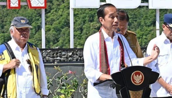 Prabowo Akan Terima Kenaikan Pangkat Jenderal Kehormatan, Aktivis PRD Kecam Jokowi: Kami Marah dan Kecewa