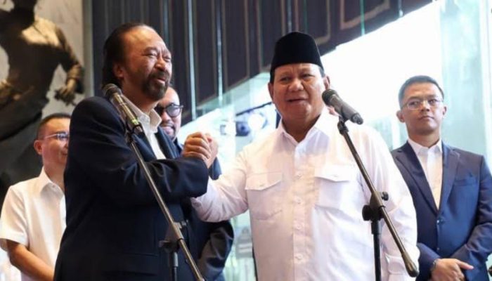 Jhon Sitorus Cium Aroma Pecah Kongsi Jokowi dan Prabowo