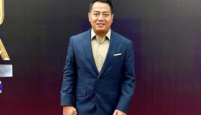 Pengamat Nilai Usulan PSI Agar Jokowi Pimpin Koalisi Menyesatkan