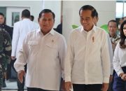 Jadi Beban, Prabowo Harus Tinggalkan Jokowi?