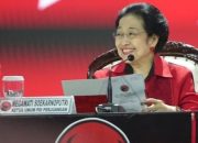Soal Sikap PDIP di Dalam Atau Luar Pemerintahan, Mega Sebut Mau Memainkan Dulu