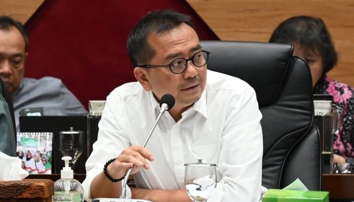 Lawan Khofifah-Emil, PKB Ingin Duetkan Kiai Marzuki dengan Risma