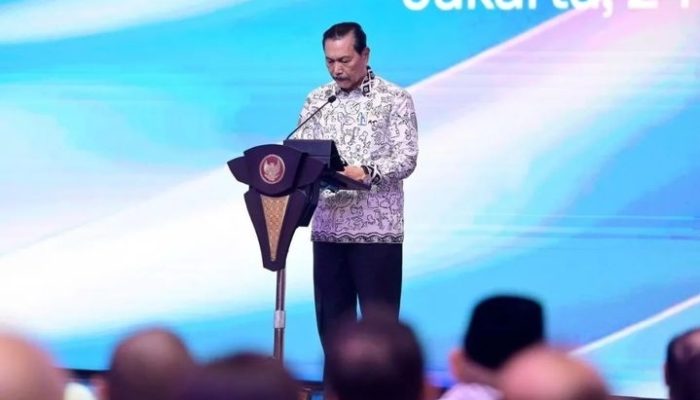 Penerimaan Negara Lesu, Mulai 17 Agustus Luhut Akan Batasi Pembelian BBM Subsidi