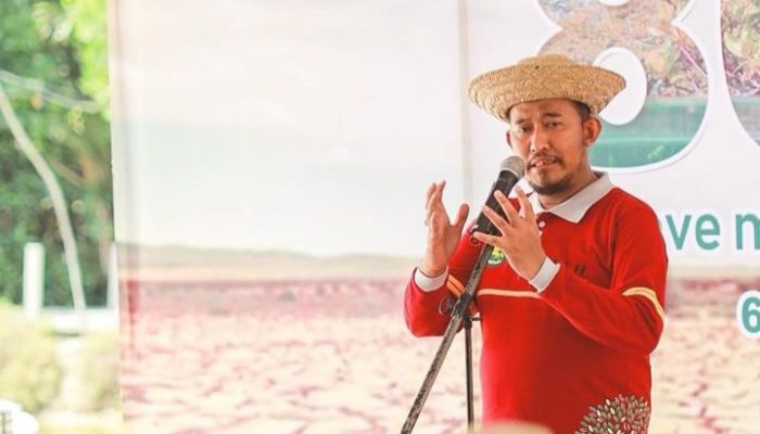 Ucapan Selamat Bernada Sarkas dari Pengamat ke Bupati Fauzi Usai Raih Gelar Doktor