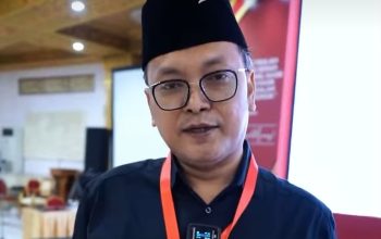 Guntur Romli Respons Prabowo: Rakyat Juga Ingin Kaya Seperti Anda