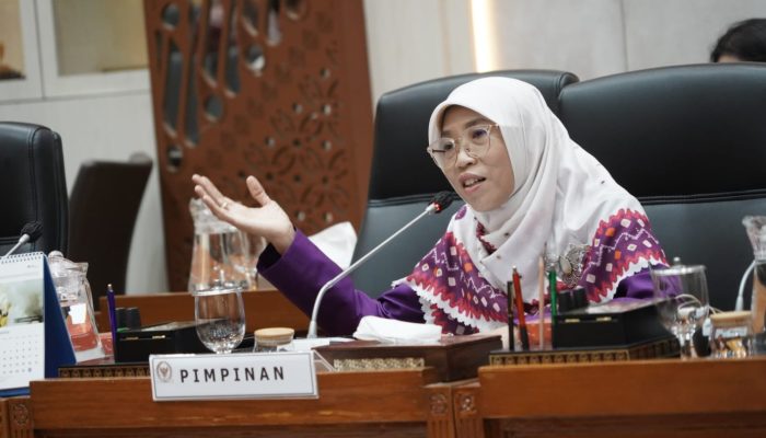 DPR Ingatkan Keberlanjutan dan Pengawasan Program MBG