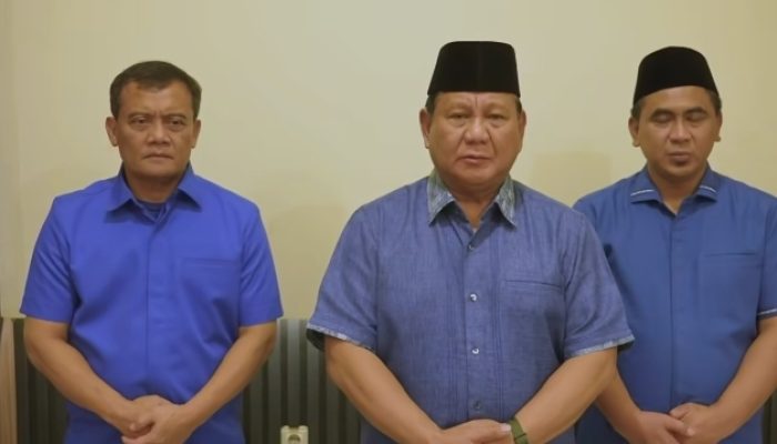 Prabowo Blak-blakan Memohon Warga Jateng Pilih Ahmad Luthfi-Taj Yasin