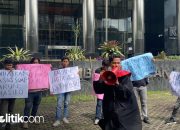 Massa Demo KPK, Minta Segera Periksa dan Tangkap Eks Ketua MA Hatta Ali di Kasus Harun Masiku