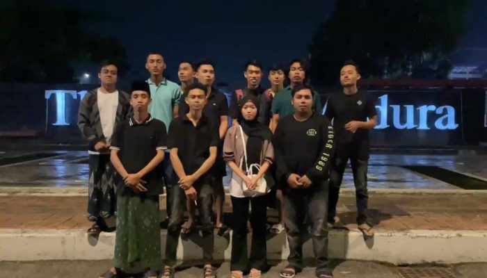 Dinilai Hanya Umbar Janji Kosong, Mahasiswa Tolak Kedatangan Wabup Sumenep ke Kangayan