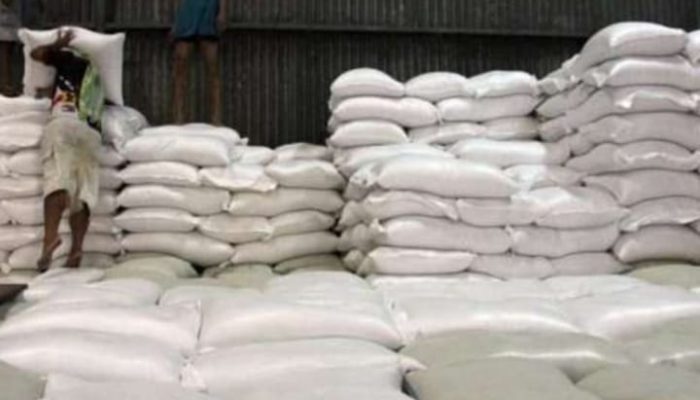 Ombudsman Temukan Sisa Beras Impor Tahun Lalu di Gudang Bulog: Sudah Bau Apek
