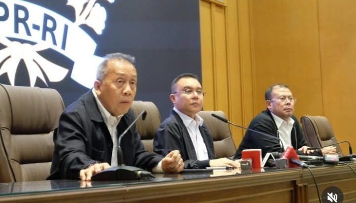 DPR Hentikan Tunjangan Rumah dan Kunker ke Luar Negeri