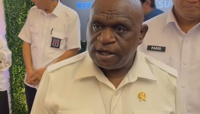 Menteri HAM Sentil Komnas HAM, Sebut Asal Bicara Soal Kasus Keracunan MBG