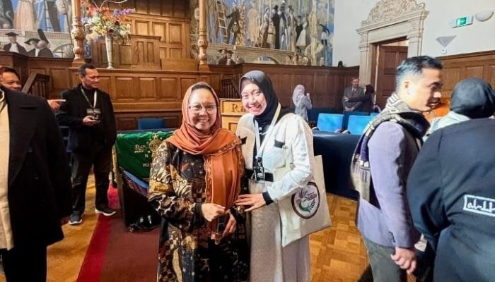 Dosen UIN Jember Jadi Presenter Konferensi Internasional di University of Groningen Belanda