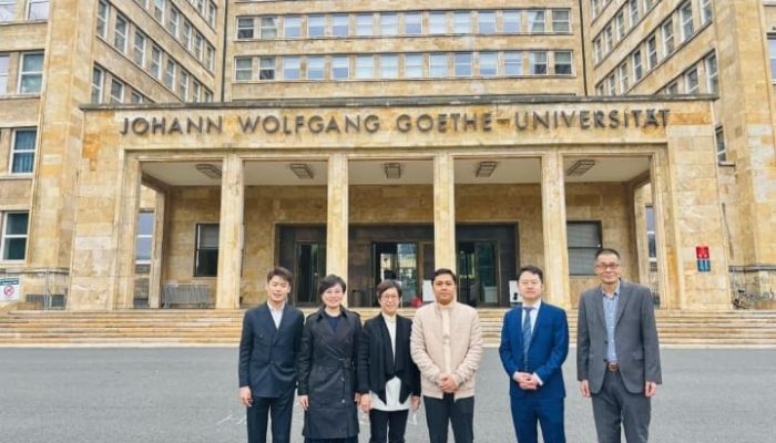 Perluas Kemitraan Akademik, Dekan Fakultas Syariah UIN Jember Kunjungi Goethe Universität Frankfurt Jerman