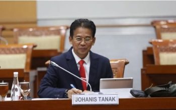 Johanis Tanak.
