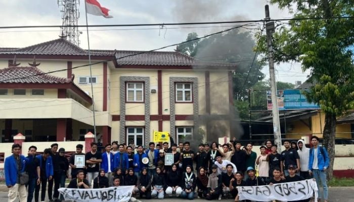 PMII UNIBA Demo Disbudporapar Sumenep, Tuding Lalai Awasi THM dan Gagal Kelola Pariwisata