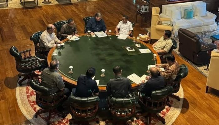 Prabowo Gelar Ratas di Hambalang, Bahas Penguatan Industri Tekstil
