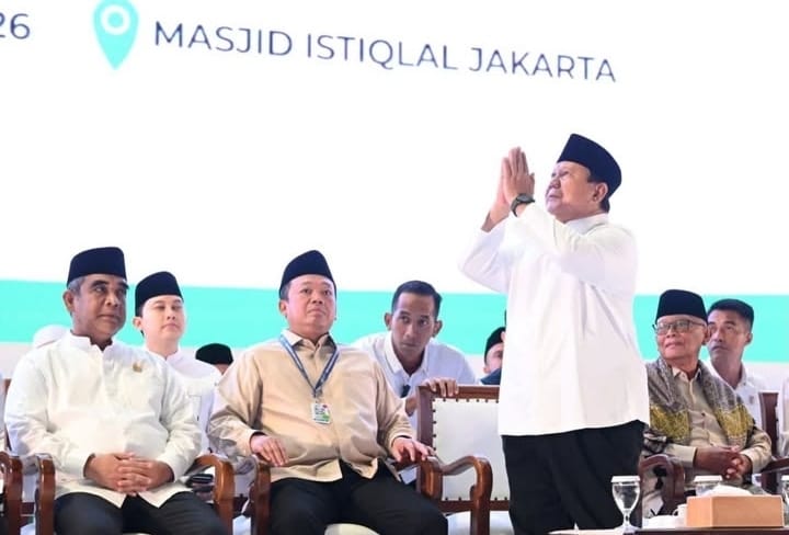 Presiden Prabowo Subianto (berdiri) Munajat Bangsa dan Pengukuhan Pengurus MUI di Masjid Istiqlal, Jakarta Pusat, Sabtu (7/2/2026). [Foto: Sekretariat Kabinet]