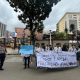 Jaringan Pemuda Pengawal Reformasi Polri (JPPR Polri) demo minta copot Kapolri Jenderal Listyo Sigit Prabowo di depan Mabes Polri, Rabu (4/3/2026). [Foto: istimewa]