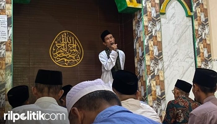 Pesan Kiai Abbasi dalam Khutbah Idulfitri 2026