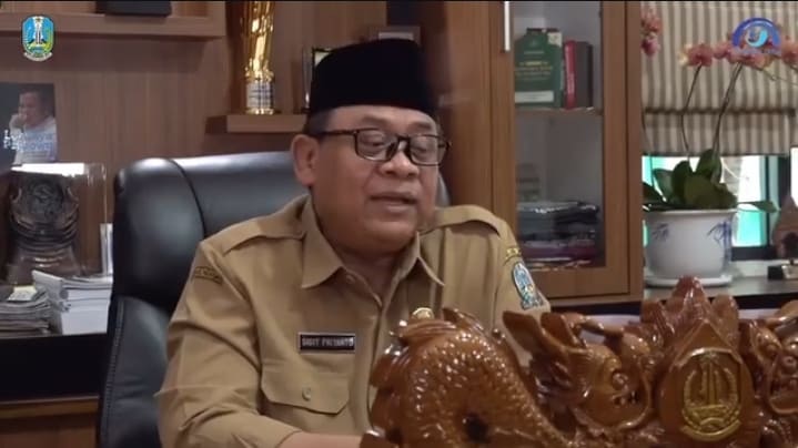 Kepala Disnakertrans Jawa Timur Sigit Priyanto. [Tangkapan layar dari akun Instagram Kominfo Jatim]
