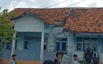 Warga Sentil Bupati Sumenep Soal Gedung SDN Rusak Tak Diperbaiki: Ini yang Sekolah Bukan Hewan