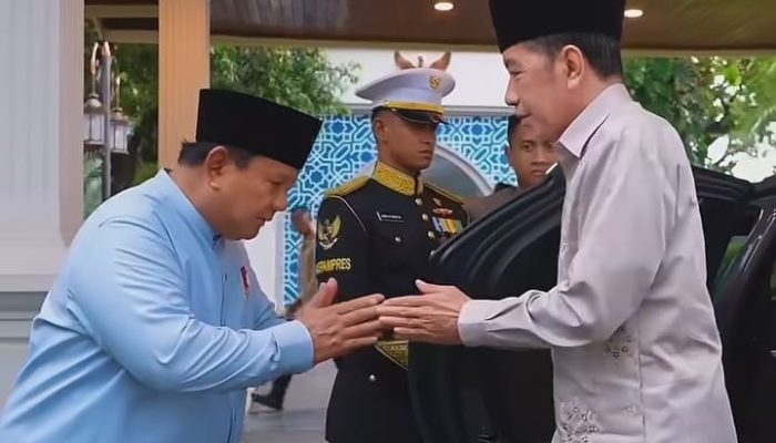 Rencana Jokowi Keliling Indonesia Dinilai Sebagai Pesan Ancaman ke Prabowo
