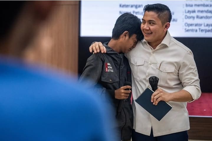 Seskab Teddy Indra Wijaya.