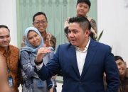 Seskab Teddy Indra Wijaya.