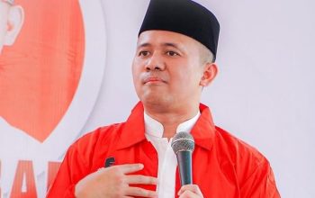 Mufti Anam.