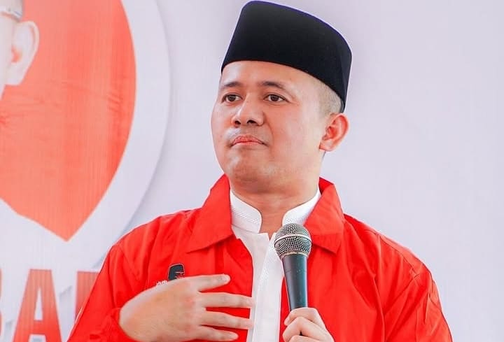 Mufti Anam.