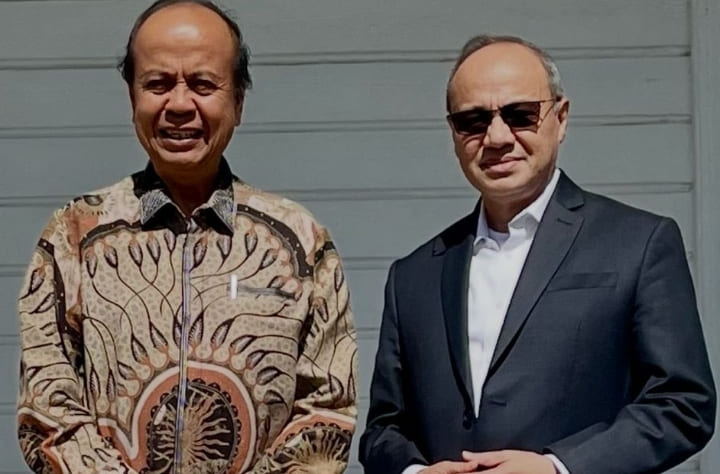 Hafid Abbas and Teuku Faizasyah, Ambassador of Indonesia to Norway and Iceland.