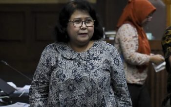 Elza Syarief.