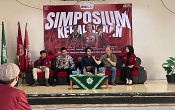 Acara simposium yanf dihadiri Mohammad Bifa Agusriyanto.