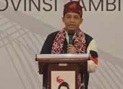 Menhut Raja Juli Antoni.