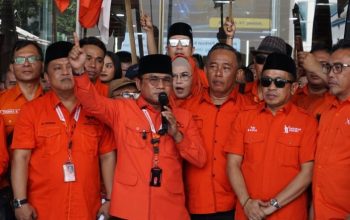 Ketua Umum Partai Gerakan Rakyat Sahrin Hamid.