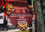 BEM SI Jatim Kirim Karangan Bunga ke Grahadi: 81 Tahun Merdeka, Keadilan Terluka