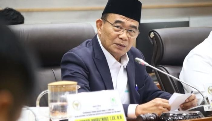 Muhadjir Effendy Ungkap Jokowi Izinkan Pengalihan Kuota Haji 10 Ribu Jemaah