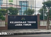 Kantor Kejaksaan Tinggi Jawa Timur. [Foto: dok. rilpolitikcom]