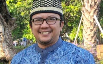 Posting Antrean BBM, Ferry Koto Senggol Fahri Hamzah: Sampaikan ke Prabowo, Keluarlah dari Ilusi!