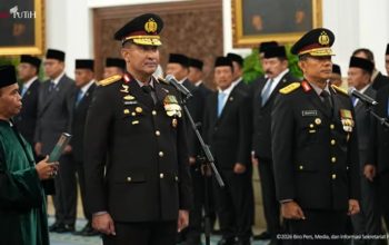 Pelantikan Suyudi Ario Seto (kiri) sebagai Kapolri dan Wahyu Hadiningrat (kanan) sebagai Wakapolri di Istana Kepresidena, Jakarta, Kamis (1/10/2026).