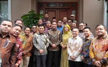 Anggota Komisi III DPR Ramai-Ramai Berkunjung ke Rumah Kapolri Jenderal Suyudi
