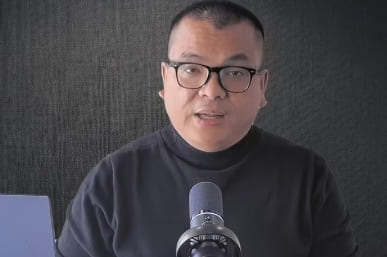 Denny Indrayana.